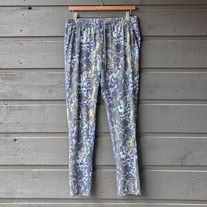 Lululemon Jet Crop *Luxtreme (Slim) Floral Sport White Multi Size 6 Style W6G49S